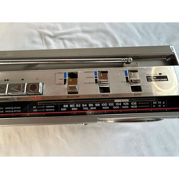 Panasonic Ambience RX-F4 AM/FM Portable Radio/Cassette Player, Tested Nostalgic - Picture 12 of 13